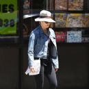 Gina Gershon &#8211; out for a walk in the Tribeca Neigborhood of New York
