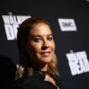Jenna Elfman – ‘The Walking Dead’ Premiere in West Hollywood - 454 x 303