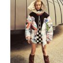 Kateryna Zub- Grazia Italy 09/30/2021 - LEGGERE COME PIUME - 454 x 582