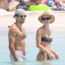 Aurora Ramazzotti – Seen on the beach in Formentera - 454 x 338
