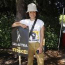 Judy Reyes – Spotted at the SAG-AFTRA Strike in Burbank - 454 x 656