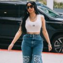 Cardi B – Out in Beverly Hills - 454 x 681