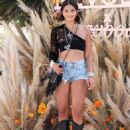 Chanel Iman – Revolve Fest of the Coachella 2022 - 454 x 606