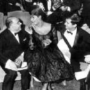 Anthony Perkins, Sophia Loren, Carlo Ponti - 454 x 340