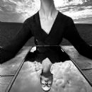 Vogue Italy December 2019 - 454 x 454