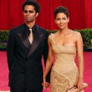 Eric Benét and Halle Berry At The 75th Annual Academy Awards (2003)