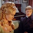 Veronica Carlson - Flesh and Blood: The Hammer Heritage of Horror - 454 x 255