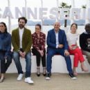 Melisa Sözen :  Official Competition Jury Photocall during the 1st Cannes International Series Festival - 454 x 303