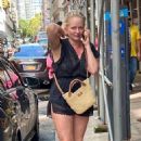 Marley Shelton – Shopping candids in Manhattan’s Soho area - 454 x 743