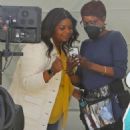 Octavia Spencer – Filming new movie ‘Truth Be Told’ in Burbank - 454 x 599