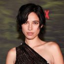 Kelsey Asbille – Don’t Move premiere in Los Angeles - 454 x 661