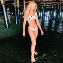 Emmy Rose Cuvelier - 454 x 454