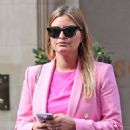 Holly Valance – In a pink blazer out in London - 454 x 527