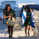 Teyana Taylor – Seen at the beach with friends in Miami Beach - 454 x 383