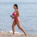 Angela White – In a bikini in Miami Beach - 454 x 304