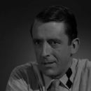 Fritz Weaver- as Chancellor - 454 x 339