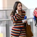 Kacey Musgraves – Arrives at the airport in New York - 454 x 540