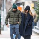 Blake Lively – With Ryan Reynolds walk arm in arm in NYC - 454 x 681