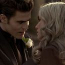 The Vampire Diaries (2009) - 454 x 255