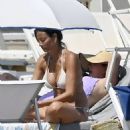 Melanie Sykes – Seen in a bikini on Holiday in Venice - 454 x 537