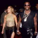 Jennifer Lopez and Sean Combs - MTV Video Music Awards 1999 - 391 x 612