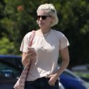 Kate Mara – Out for lunch at All Time in Los Feliz