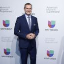 Alan Tacher- 2019 Univision Upfront - 440 x 600