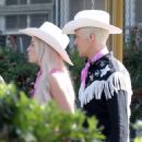 Margot Robbie – With Ryan Gosling on the set of ‘Barbie’ in Brentwood