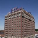 Skyscraper hotels in Illinois