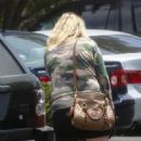 Mischa Barton – Shopping groceries at Trader Joes in Los Angeles - 454 x 587