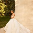 Oscar de la Renta Fall 2025 Bridal Collection - 454 x 603