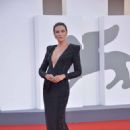 Anna Foglietta – ‘The World To Come’ premiere – Red carpet at 2020 Venice Film Festival - 454 x 681