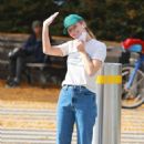 Jennifer Lawrence – Seen while out for a stroll with her family in New York