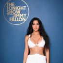 Kim Kardashian - The Tonight Show Starring Jimmy Fallon  - Season 12 - 408 x 612