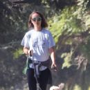 Natalie Portman – Steps out for a dog walk in Los Feliz