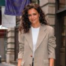 Katie Holmes - 454 x 295