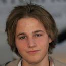 Shawn Pyfrom - 423 x 644