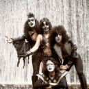 03/24/75 - KISS poses at Samuel Paley Plaza on 45th Street in NYC for a photoshoot with Stephen Morley - 454 x 686