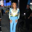 Robin Roberts – Photographed at ‘Good Morning America’ in New York - 454 x 595