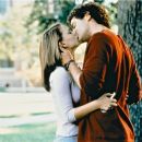 Natalie Portman and James Frain - 260 x 260
