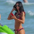 Carolina Baldini in bikini on the beach in Miami - 454 x 681