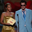 Beyonce and John Knoxville- The 2003 MTV Movie Awards - 415 x 612
