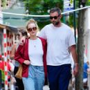 Jennifer Lawrence – With Cooke Maroney take a romantic walk in New York - 454 x 716