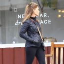 Maria Shriver – Spotted at Brentwood Country Mart - 454 x 681