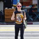 Kristen Bell – Seen after lunch in Los Feliz