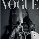 Vogue Greece December 2019/January 2020 - 454 x 568