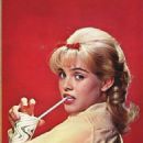 Sue Lyon - 454 x 670