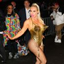 Nicole Coco Austin – Arrives at Heidi Klum’s Halloween Party in New York - 454 x 681