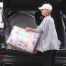 Christina Perri – Shows her growing baby bump in Los Angeles - 454 x 681