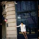 Isabella Emmack - Harper's Bazaar Magazine Pictorial [Taiwan] (December 2022) - 454 x 568